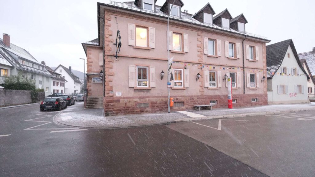 Freiburg - Trattoria/Pizzeria Schneeburg in Freiburg St. Georgen